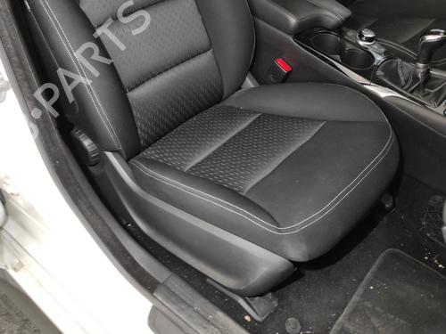 Right front seat INFINITI Q30 1.5 D | BP27307620C16 - Image 3
