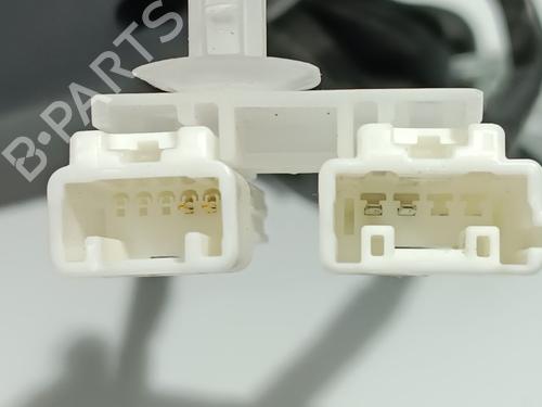 Seat buckle TOYOTA COROLLA Saloon (_E21_) 1.8 VVTi Hybrid (ZWE211, MZEA12) | BP15391976I32 