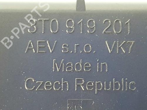 Display monitor SKODA SUPERB II Estate (3T5) 1.6 TDI | BP5851017C48