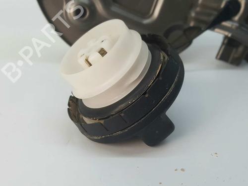 Fuel flap TOYOTA YARIS (_P13_) 1.5 (NSP131_) | BP8938565C131