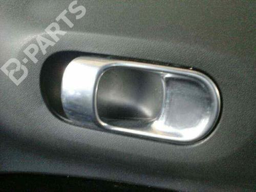 Front right interior door handle CITROËN C4 CACTUS 1.2 VTi 82 98012885VV