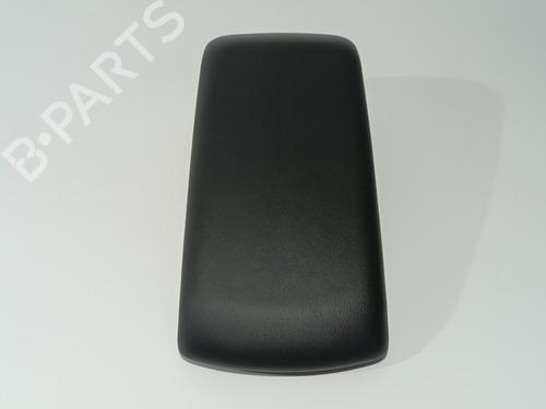 Used Armrest / Center console CITROËN C4 III (BA_, BB_, BC_) ë-C4 (BCZKXC, BZCKSC) (136 hp) 15592776