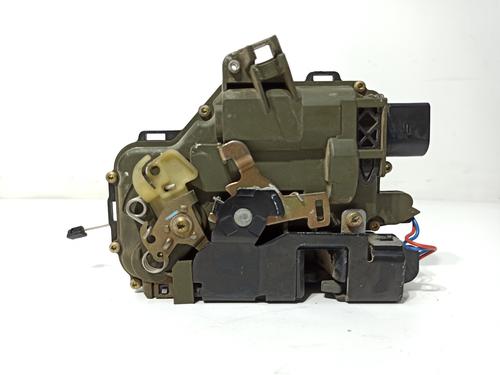 Venstre foran lås SEAT LEON (1M1) 1.9 TDI | BP26304608C98