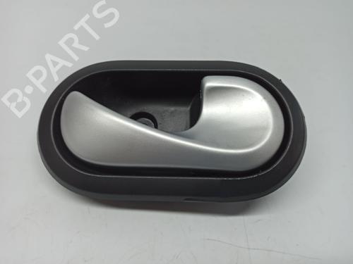 Maneta interior trasera derecha Maneta interior trasera derecha DACIA SANDERO [2008-2026] 3332141 3332141