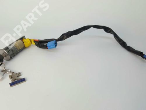 Ratlås/Tændingslås PEUGEOT 206 Hatchback (2A/C) 1.4 i (75 hp) 8223726