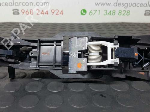 Front right exterior door handle MERCEDES-BENZ E-CLASS (W211) E 220 CDI (211.006) | BP2738164C129 
