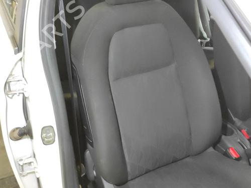 right-front-seat-citroen-c-elysee-dd_-16-hdi-92-2012-16673883 main image