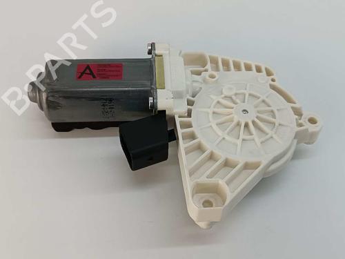 Used Left front window motor MERCEDES-BENZ CLA Coupe (C117) CLA 200 CDI / d (117.308) (136 hp) 10775708