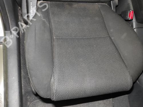 Right front seat TOYOTA AVENSIS Saloon (_T25_) 2.2 D-4D (ADT251_, ADT251R) | BP16673575C16