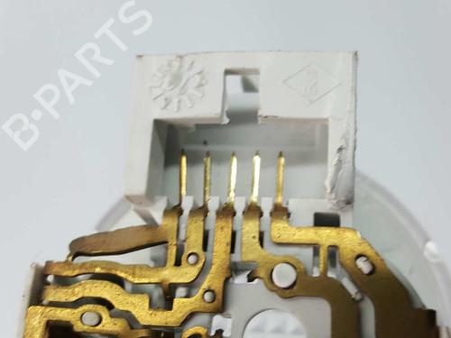 Interior roof light RENAULT CLIO III (BR0/1, CR0/1) 1.2 16V | BP7425049I8 