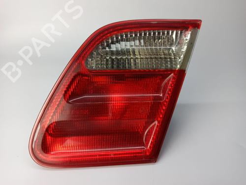 Used Right taillight MERCEDES-BENZ E-CLASS (W210) E 270 CDI (210.016) (170 hp) 5088532