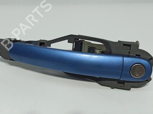 Używane Klamka zewnętrzna drzwi przednich lewych VW POLO IV (9N_, 9A_) 1.4 TDI (70 hp) 15212826