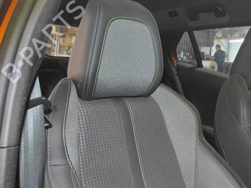 Right front seat PEUGEOT 2008 I (CU_) 1.2 THP 130 / PureTech 130 | BP19426278C16