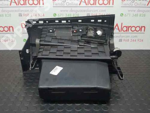 Glove box RENAULT MEGANE III Hatchback (BZ0/1_, B3_) 1.5 dCi (BZ0C) | BP2732488C95 
