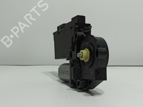 Right front window motor VW TOUAREG (7LA, 7L6, 7L7) 5.0 V10 TDI | BP13688571E20