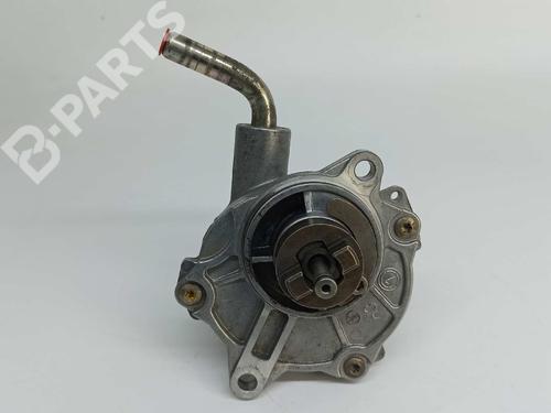Used Vacuum pump MERCEDES-BENZ C-CLASS (W203) C 220 CDI (203.006) (136 hp) 7402365