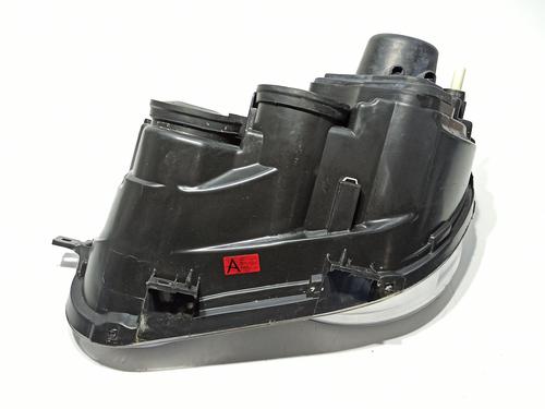 Right headlight VW POLO IV (9N_, 9A_) 1.4 TDI | BP32118836C29 