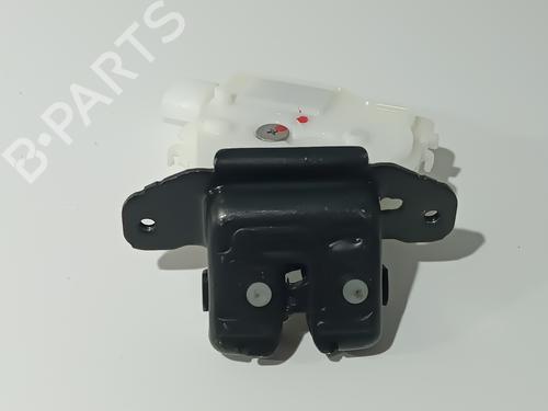 Used Tailgate lock TOYOTA YARIS (_P21_, _PA1_, _PH1_) 1.5 Hybrid (MXPH10, MXPH11) (116 hp) 31031321
