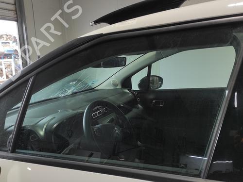 front-left-door-window-citroen-c3-aircross-ii-2r_-2c_-12-puretech-110-2rhnzb-2rhnzw-2rhnpx-2rhnpj-2017-21546833 main image