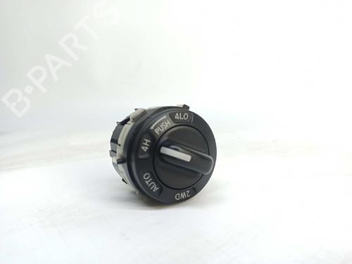 Switch NISSAN PATHFINDER III (R51) | BP8269931I30 - Image 4