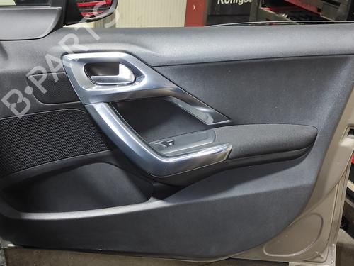 right-front-door-panel-peugeot-2008-i-cu_-16-bluehdi-100-2013-18827372 main image