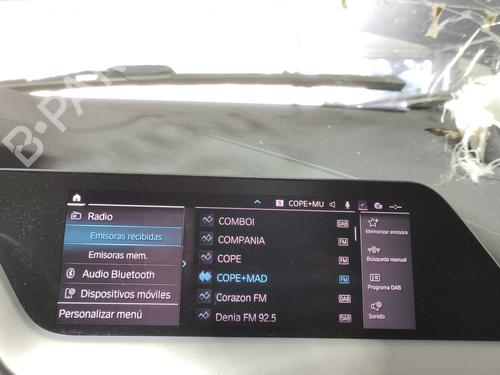 Used Display monitor BMW 1 (F40) 118 d (150 hp) 22613359