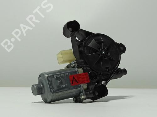 Used Left front window motor AUDI A3 (8V1, 8VK) 1.0 TFSI (115 hp) 18249473