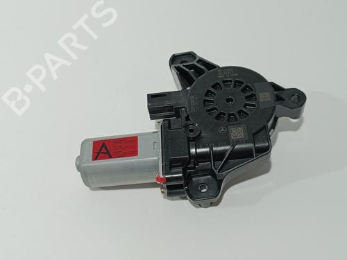Rudehejsemotor bagstkærm højre MERCEDES-BENZ A-CLASS (W177) A 180 d (177.010) (116 hp) 25435553