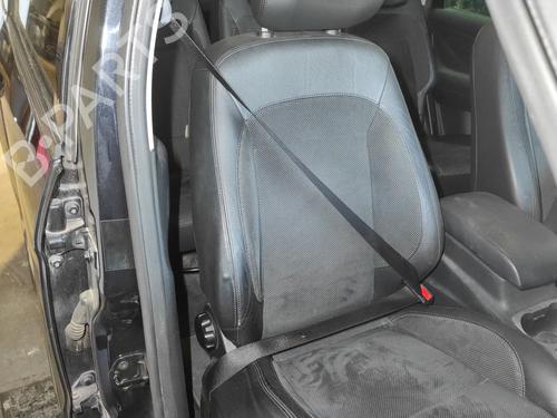 front-right-seatbelt-ford-s-max-wa6-2006-2007-2008-2009-2010-2011-2012-2013-2014-33130428 main image
