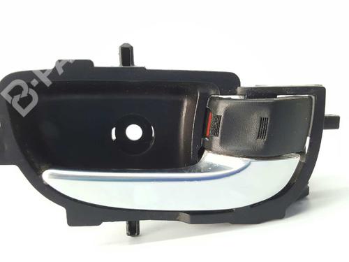 Used Front right interior door handle TOYOTA YARIS (_P13_) 1.5 (NSP131_) (112 hp) 4827576