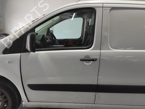 Used Left front door PEUGEOT EXPERT Van (VF3A_, VF3U_, VF3X_) 1.6 HDi 90 8V (90 hp) 26726311
