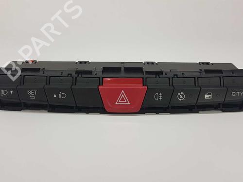 warning-switch-lancia-ypsilon-312_-12-312pxa1a-312yxa1a-735531321-2011-7551395 main image