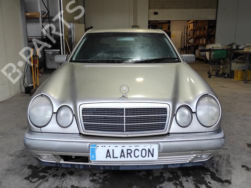 Używane części MERCEDES-BENZ E-CLASS (W210) E 290 Turbo-D (210.017) (129 hp) 4281804