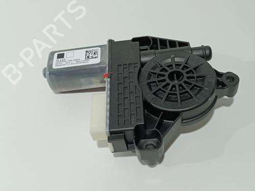 Used Right front window motor BMW 1 (F40) 118 d (150 hp) 24158060