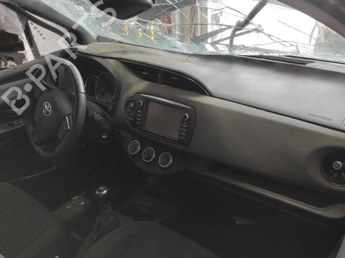 Pièces Détachées Usagées TOYOTA YARIS (_P13_) 1.5 (NSP131_) (112 hp) 4282472