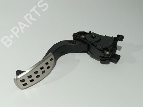 pedal-renault-clio-v-b7_-2019-37033466 main image