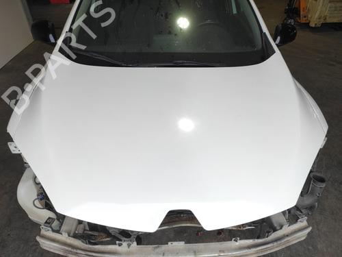 hood-renault-megane-iii-hatchback-bz01_-b3_-2008-35822559 main image