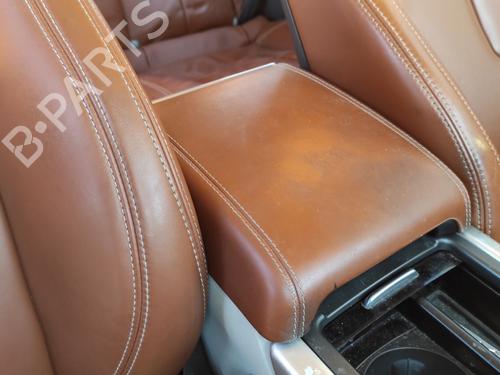 Armrest / Center console LAND ROVER RANGE ROVER EVOQUE (L538) 2.0 4x4 BP11722928I20