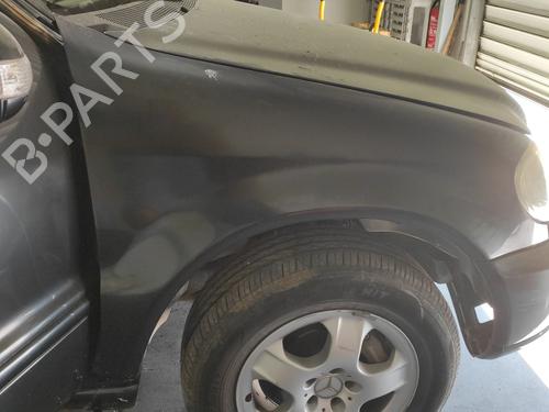 right-front-fenders-mercedes-benz-m-class-w163-1998-1999-2000-2001-2002-2003-2004-2005-37196993 main image