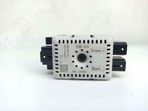 Used Electronic module SEAT LEON (5F1) 1.6 TDI (90 hp) 8601007