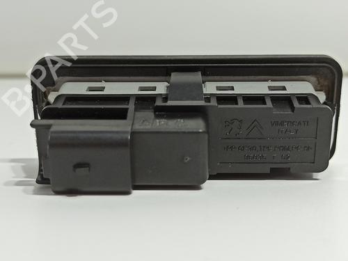 Tailgate handle PEUGEOT 2008 I (CU_) 1.2 THP 130 / PureTech 130 | BP19498710C132