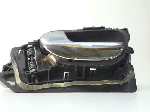 Used Front left interior door handle PEUGEOT 307 (3A/C) 2.0 HDi 90 (90 hp) 5854273