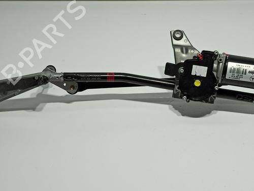 Used Front wiper motor INFINITI Q30 1.5 D (109 hp) 32779222