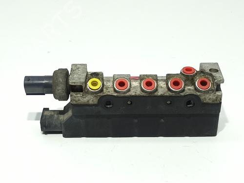 other-mercedes-benz-s-class-w220-v220-1998-1999-2000-2001-2002-2003-2004-2005-31722070 main image