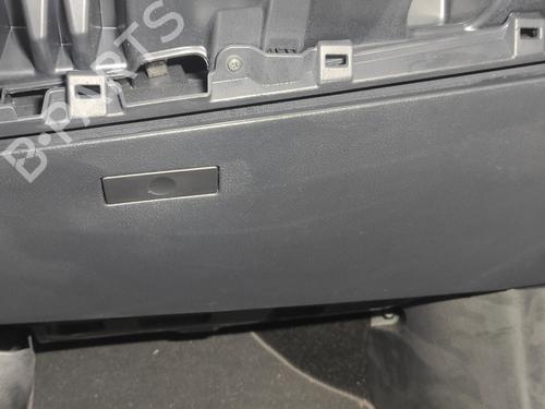 glove-box-toyota-corolla-estate-_e14_-18-zre142-2006-2007-2008-2009-2010-2011-2012-21085904 main image