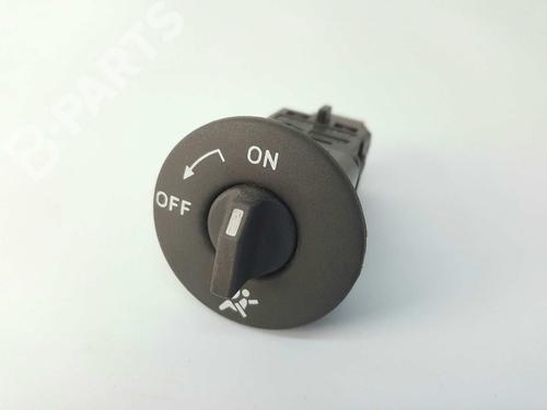 Spak kontakt RENAULT MEGANE III Grandtour (KZ0/1) 1.5 dCi (KZ09, KZ0D, KZ1G, KZ29, KZ14, KZ1W, KZ10, KZ1F,... (110 hp) 7076584