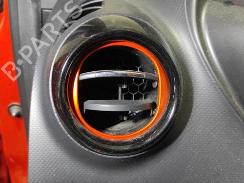 air-vent-renault-captur-i-j5_-h5_-2013-26876309 main image