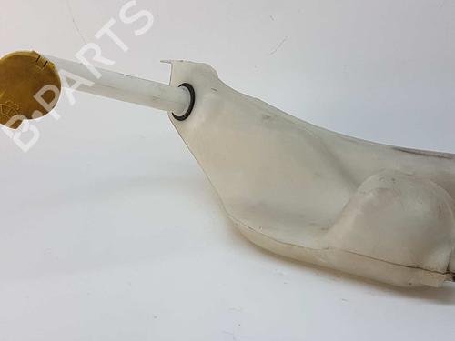 Used Windscreen washer tank RENAULT MEGANE III Grandtour (KZ0/1) 1.5 dCi (KZ09, KZ0D, KZ1G, KZ29, KZ14, KZ1W, KZ10, KZ1F,... (110 hp) 7426257