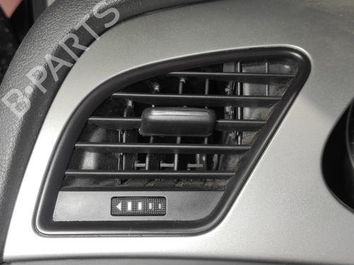 air-vent-audi-a4-b8-8k2-20-tdi-2007-2008-2009-2010-2011-2012-2013-2014-2015-2016-2017-21210574 main image