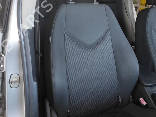 Right front seat PEUGEOT 308 I (4A_, 4C_) 1.6 HDi | BP19077565C16